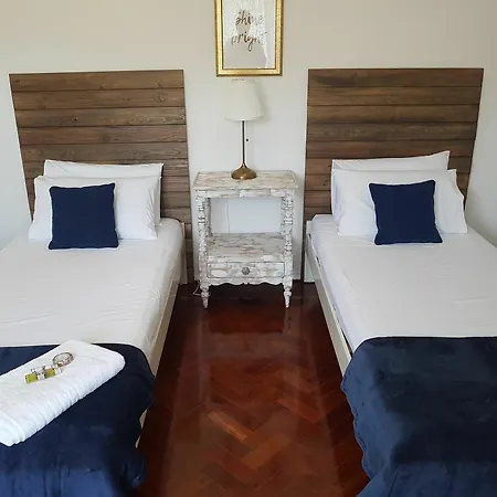 With 4 Bedrooms In Sintra, Wonderful Mountain View, Pool Apartment *