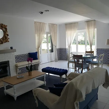 With 4 Bedrooms In Sintra, Wonderful Mountain View, Pool *