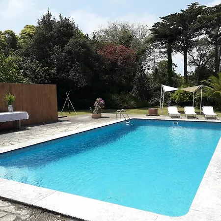 With 4 Bedrooms In Sintra, Wonderful Mountain View, Pool *